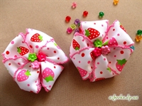 Бант для волос (цветной текстиль, клубника).